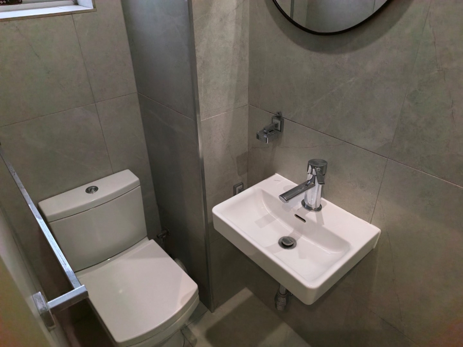 To Let 3 Bedroom Property for Rent in Sea Point Western Cape